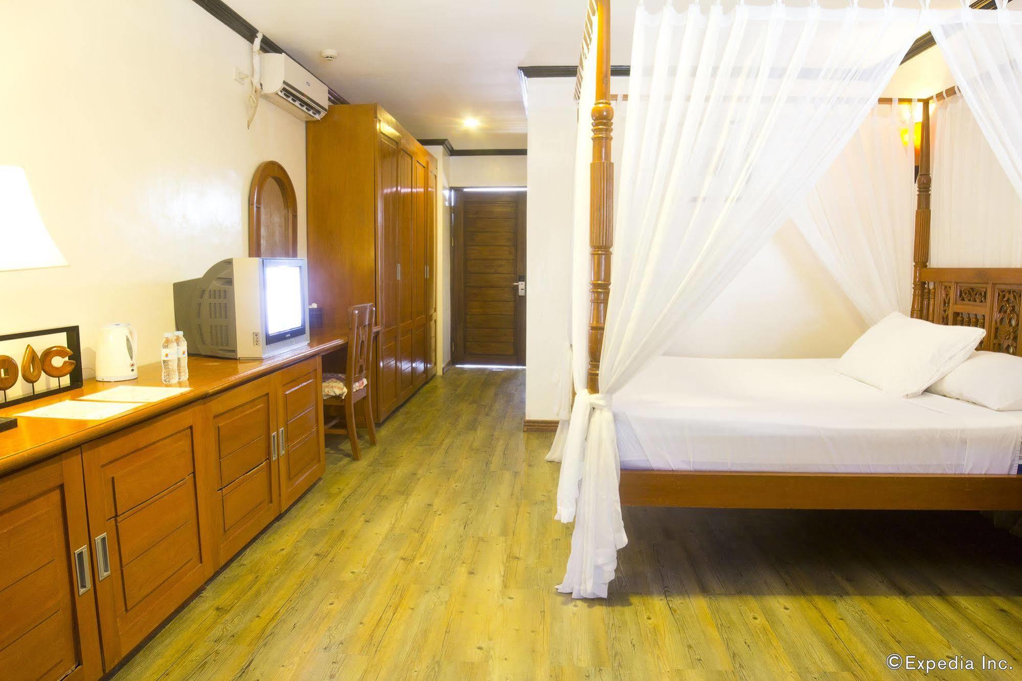 Boracay Champ Resort 3*