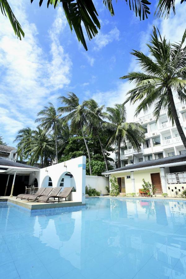 Boracay Champ Resort 3*
